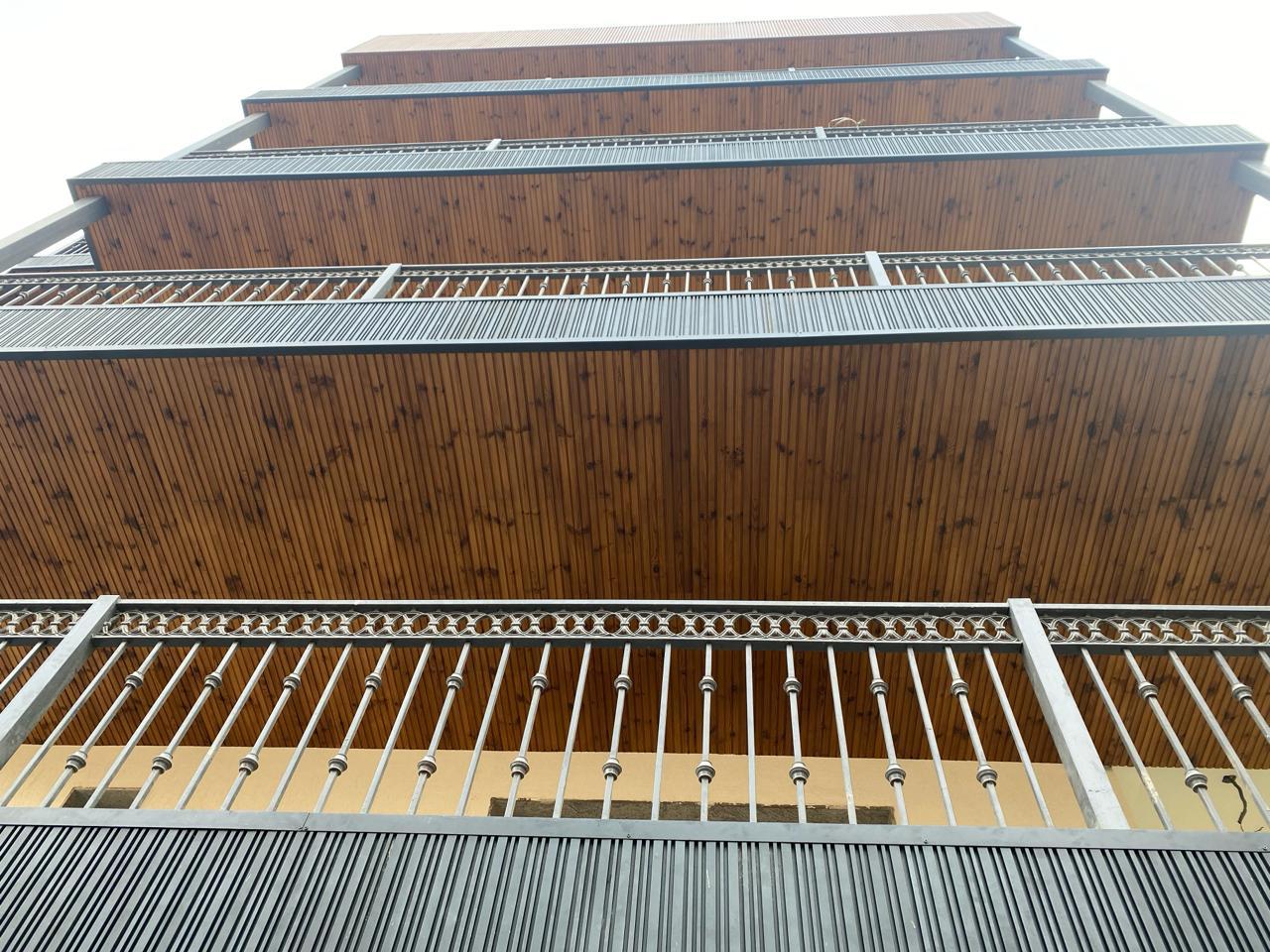 Slatted Pergola Ceiling, Kanpur